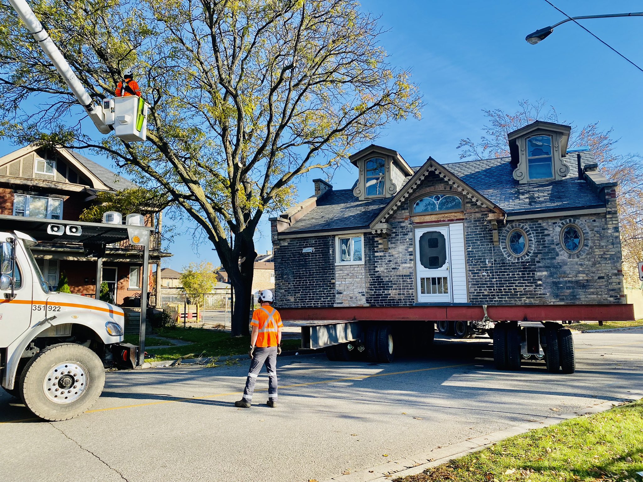 Brantford Historical Landmark re-located on Sunday BrantBeacon