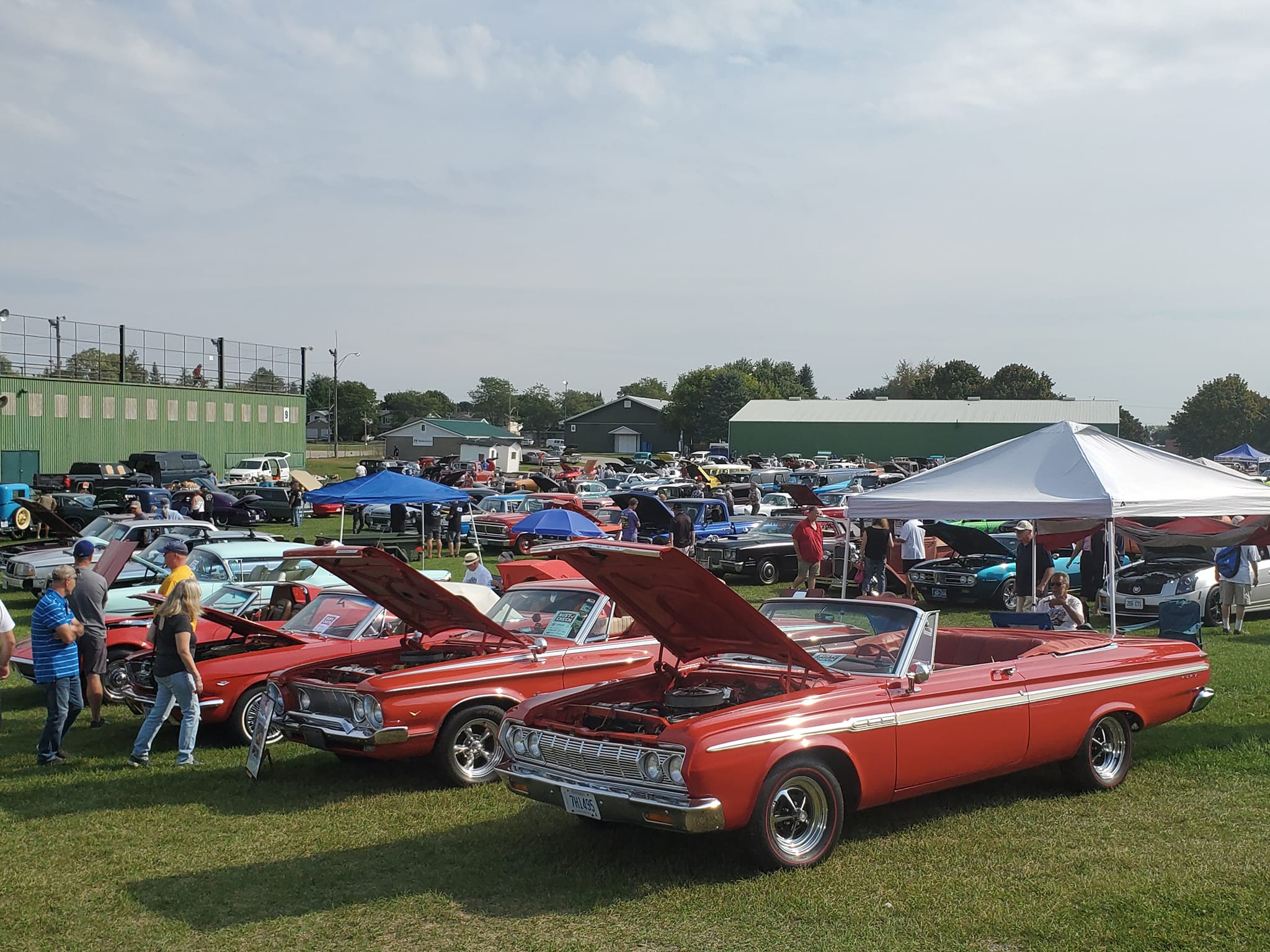 Kinsmen Club of Brantford’s annual car show takes attendees back in time BrantBeacon